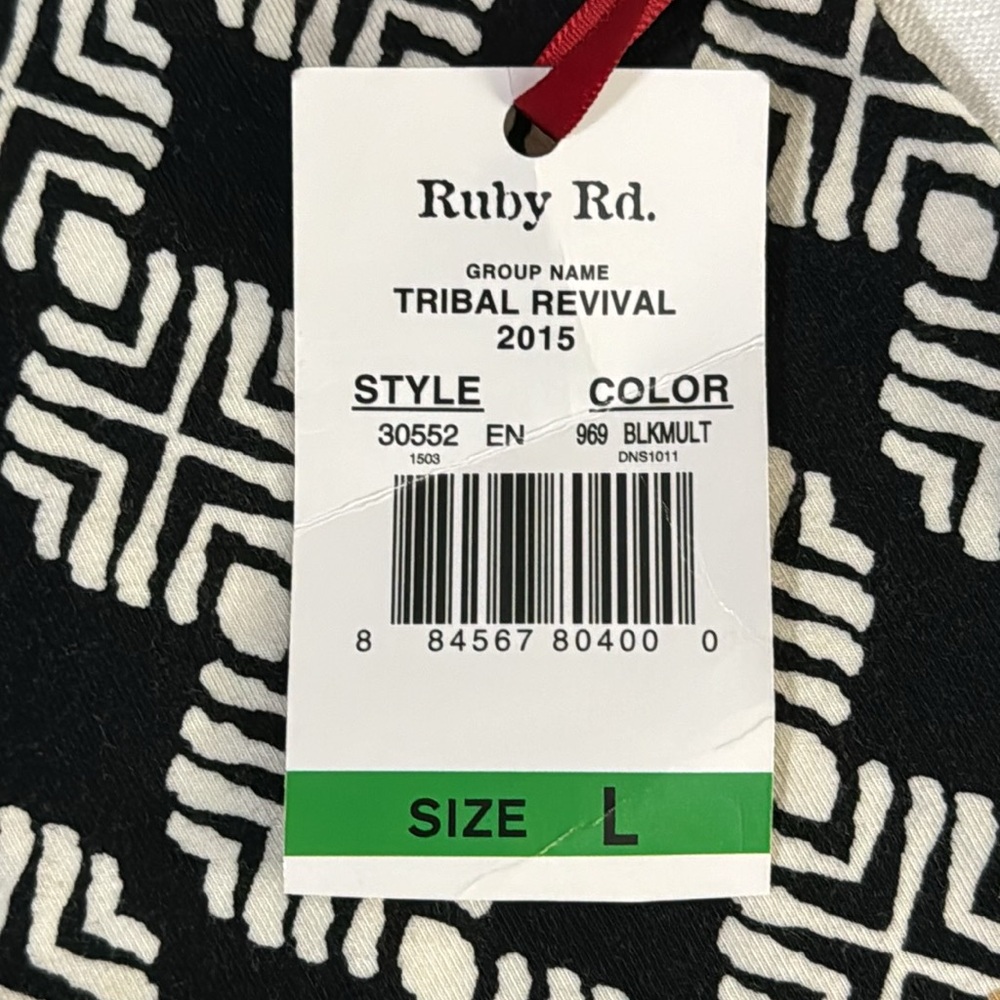 NWT Ruby Rd. Top. Size L - Picture 8 of 8